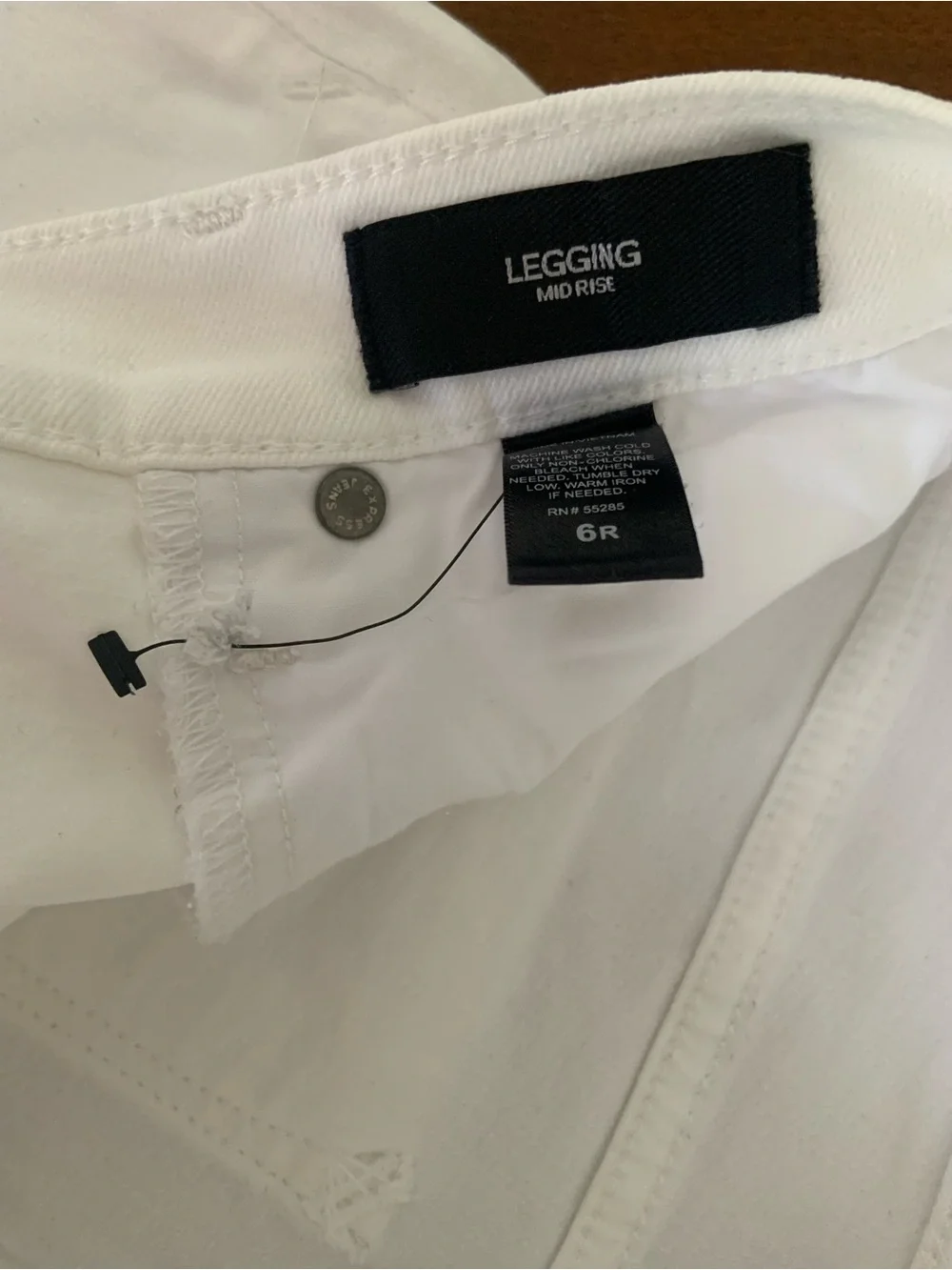 Express clean white